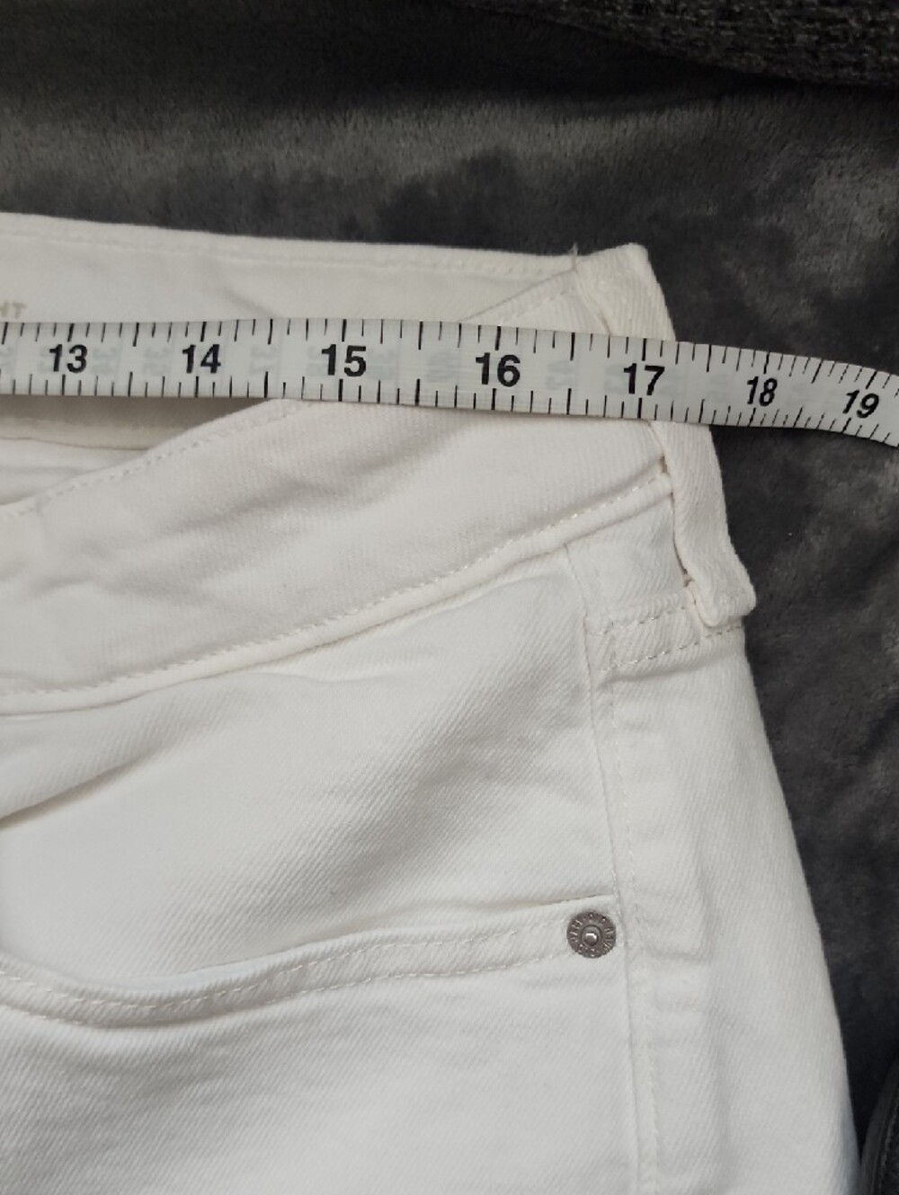 Old Navy White High-Rise O.G. Straight Leg Jeans Size 14 - Picture 5 of 10